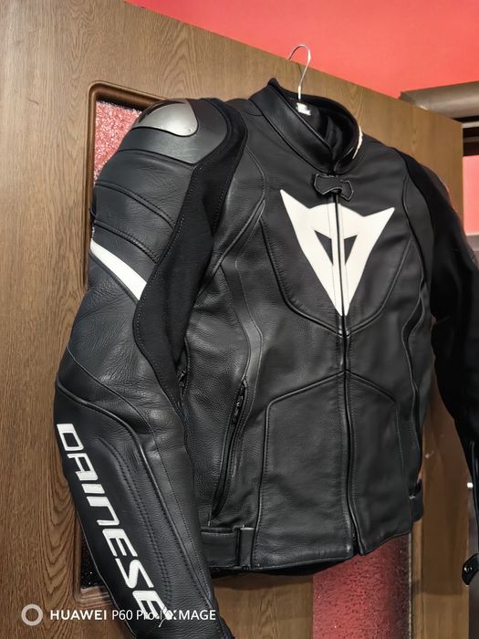 Dainese Avro 4 размер М
Размер 46