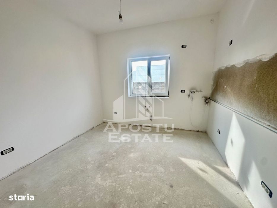 Duplex cu 5 camere in zona benzinariei Eso din Giroc
