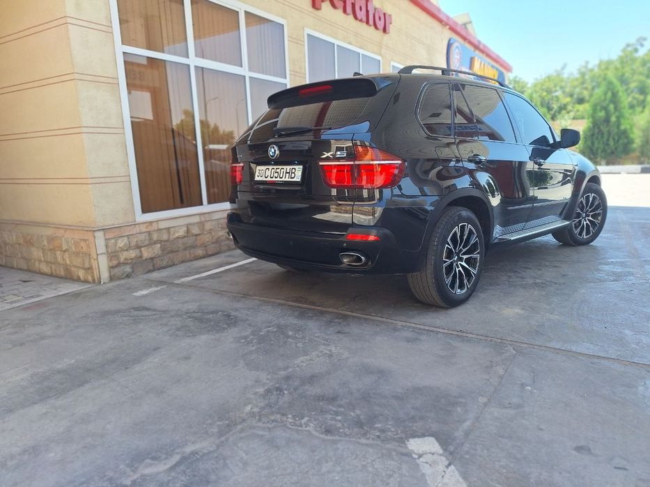 Срочна сотилади BMW X5 E70 4.8 I X DRAEV