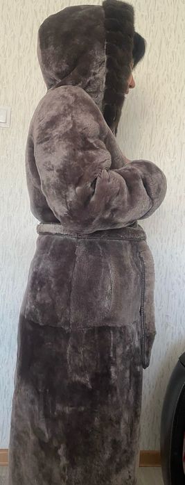 Продается цигейковая шуба