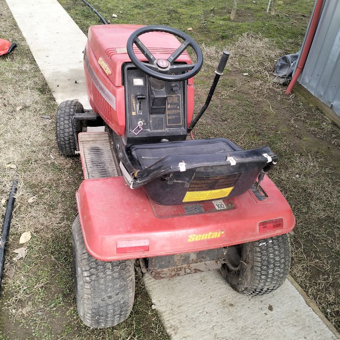 Tractoras gazon 13hp