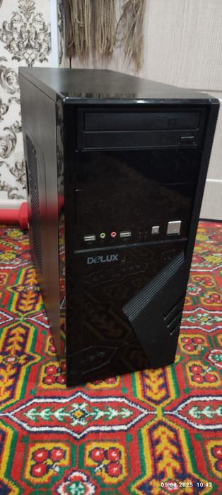 видеокарта и компьютер