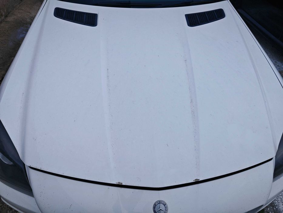 Преден капак Mercedes SLK250 2014г бял без криво или ръждясало