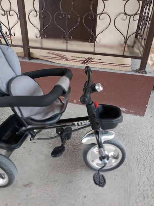 Продам велосипед коляску!