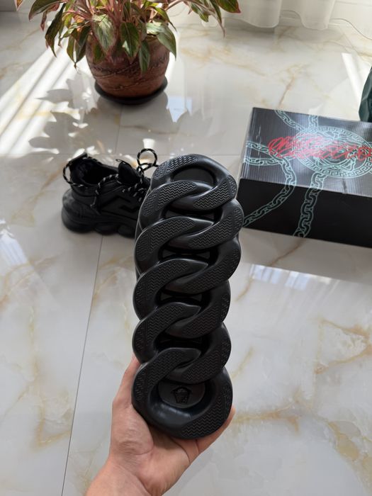 Adidasi Versace Chain Reaction