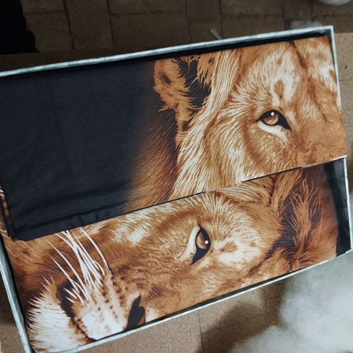 Постельное белье контрасс
Х/Б 100%
КАЧЕСТВО ЛЮКС 
РАЗМЕР: 2-Х СПАЛЬНЫ