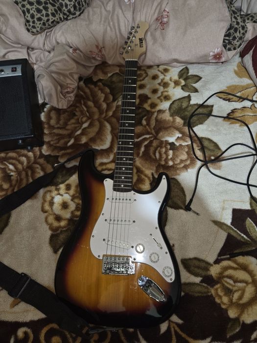 Chitara electrica stratocaster noua