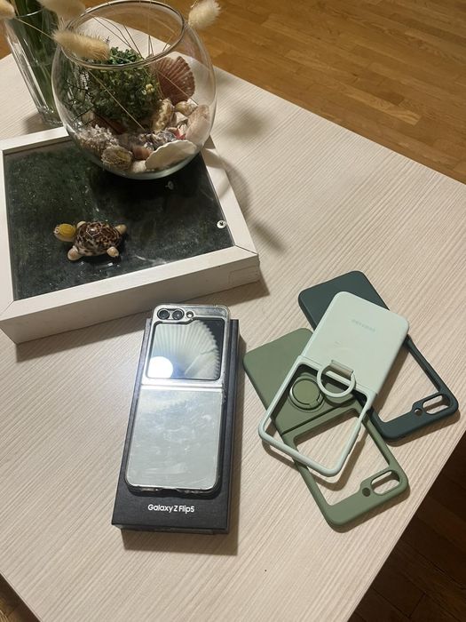 Samsung Galaxy Z Flip 4 ш Zflip 5