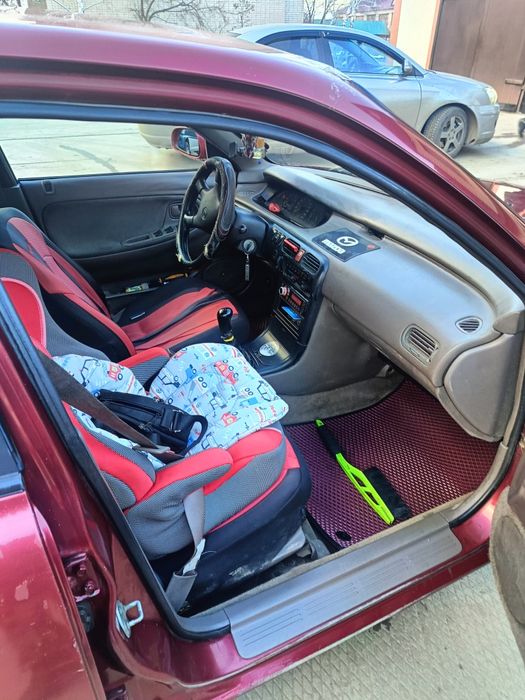 Продам Mazda 626