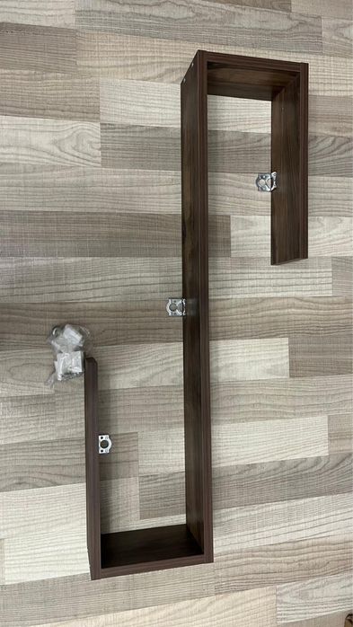 Raft suspendat pentru carti