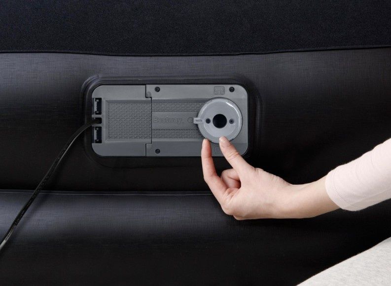 Нов луксозен надуваем матрак с вградена помпа 2.03м-1.52м-46см