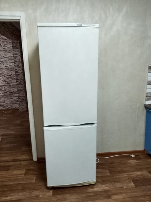Продам холодильник