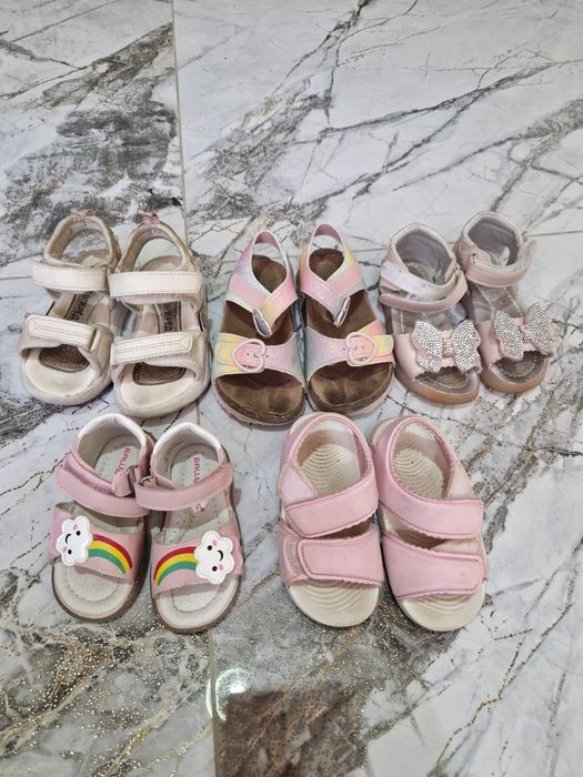 Обувь на девочек 500 тг