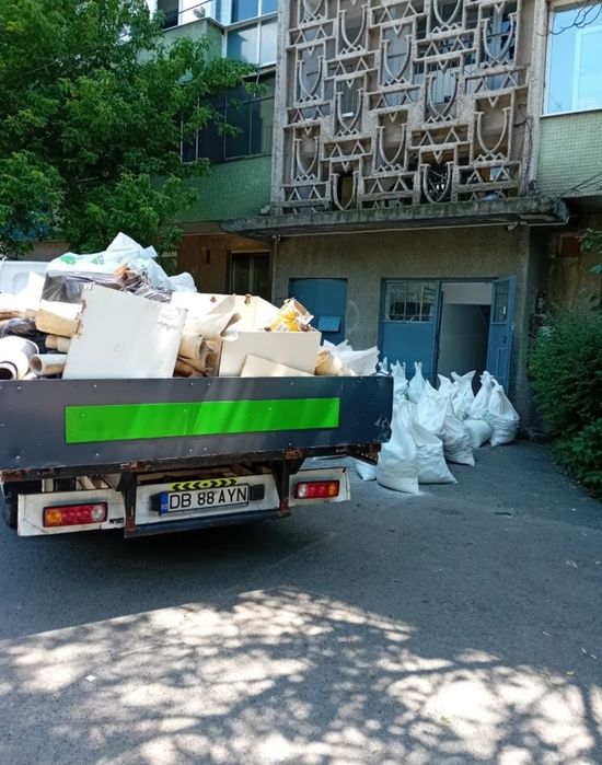 Eliberăm apartamente, curți și garaje | Ridicare mobilă, moloz și deșeuri