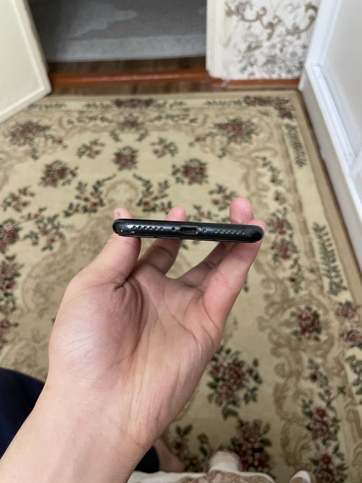 Айфон 7 сатам 32 памить