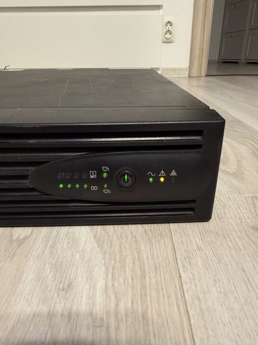 Vand UPS Eaton PW5130 rack