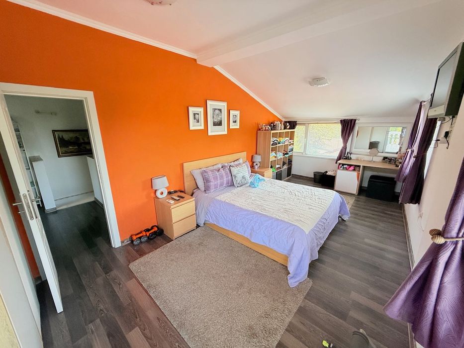 Къща в село Изворище