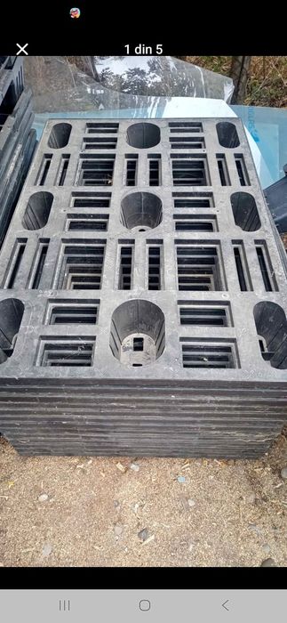 Paleti plastic aproape noi!!!