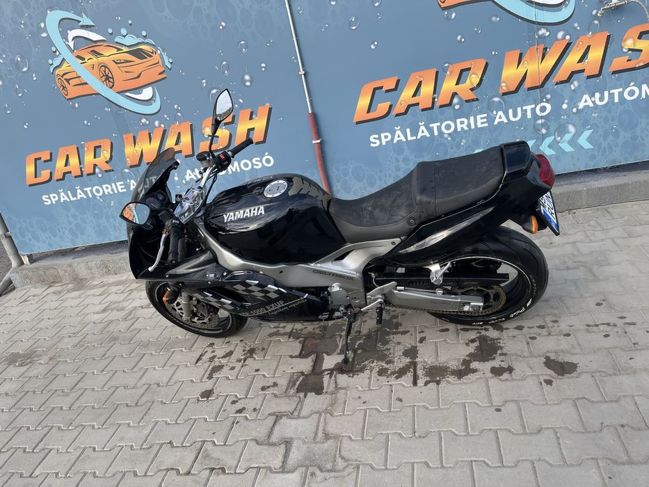 Yamaha fzr 1000 exup