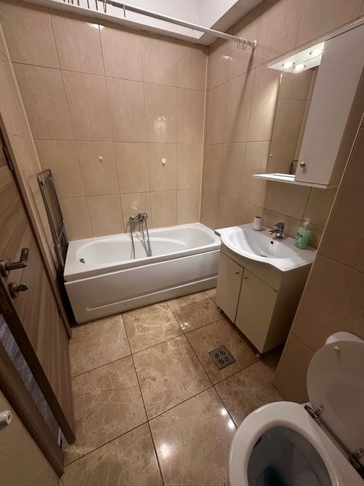 Apartament 2 camere mobilat , cu parcare supraetajata