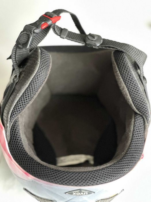 детска каска UVEX