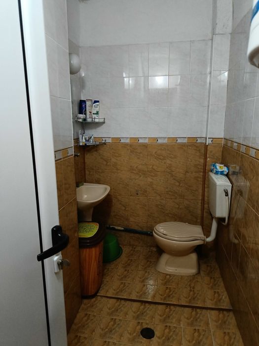 Продава се Двустаен апартамент в Плевен, 9-ти квартал - 54 кв.м за 1334 €/кв.м - Снимка #13