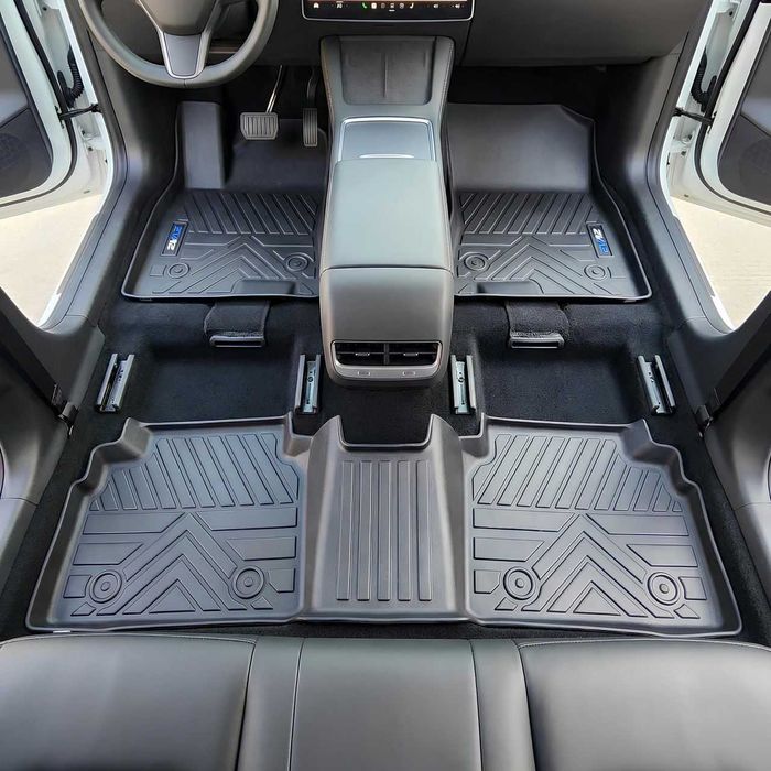 Большой выбор оригинальных ТПЕ ковриков на любое авто!