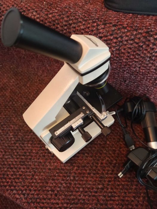Microscop omegon