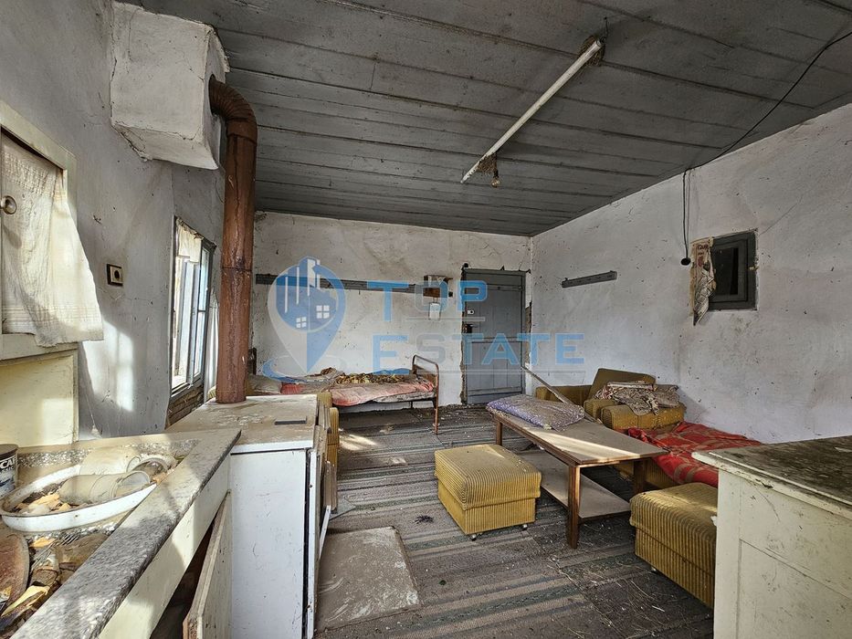 Продава се Къща в с. Горски Сеновец, Област Велико Търново - 50 кв.м за 120 €/кв.м - Снимка #2