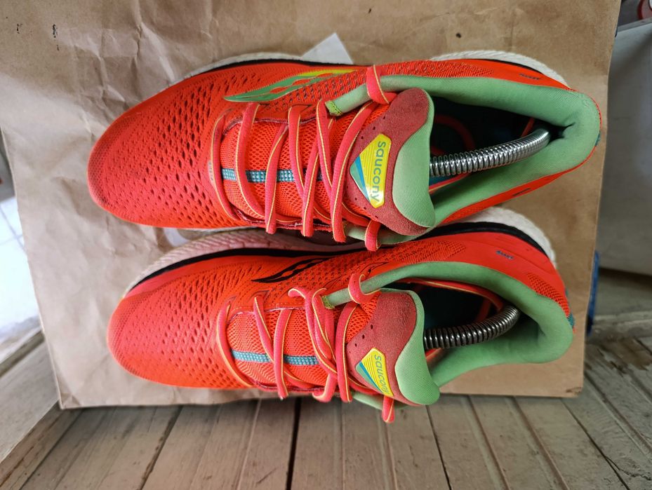 ''Saucony Triumph 18 ''оригинални мъжки маратонки 43 номер