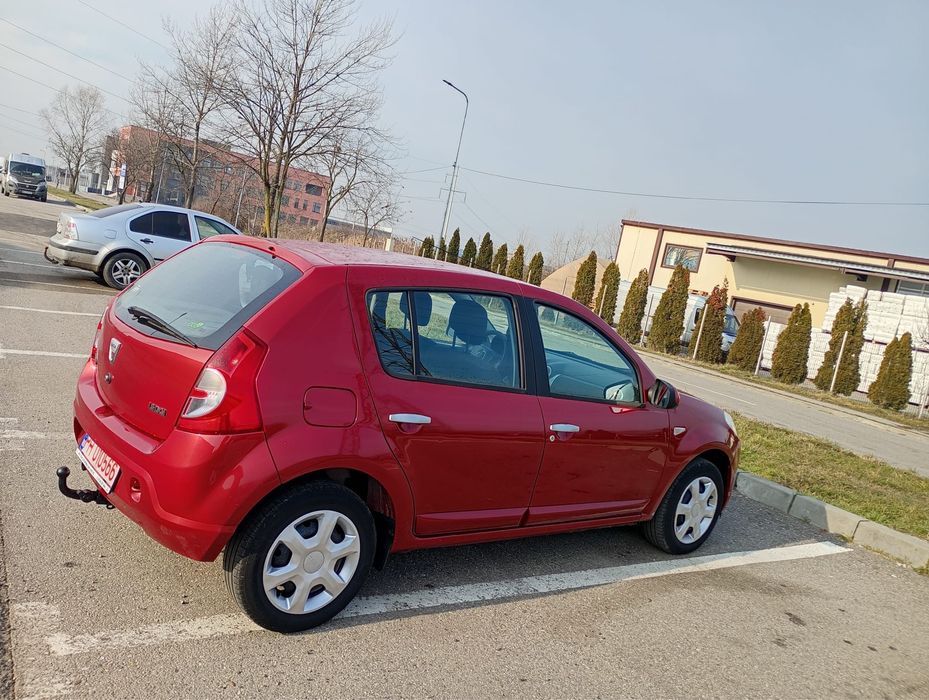 Dacia Sandero 2011