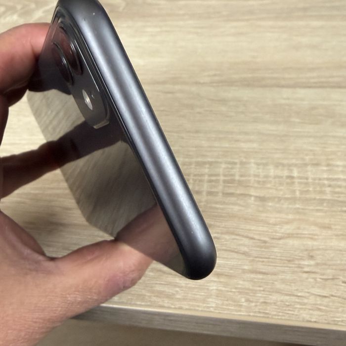 Айфон 11    64GB