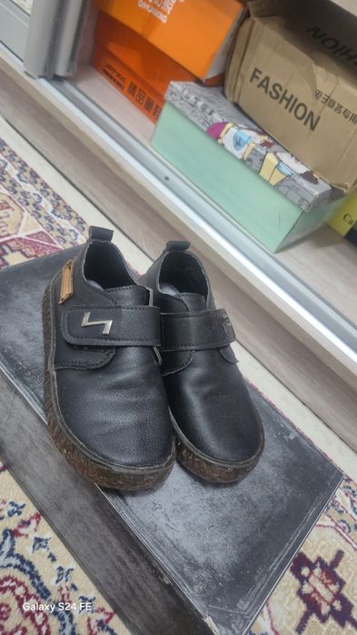 Продам ботинки для мальчика