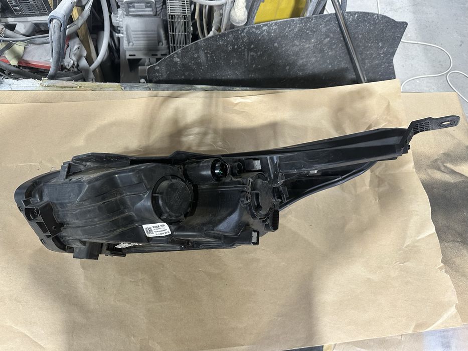 Kia Ceed десен фар