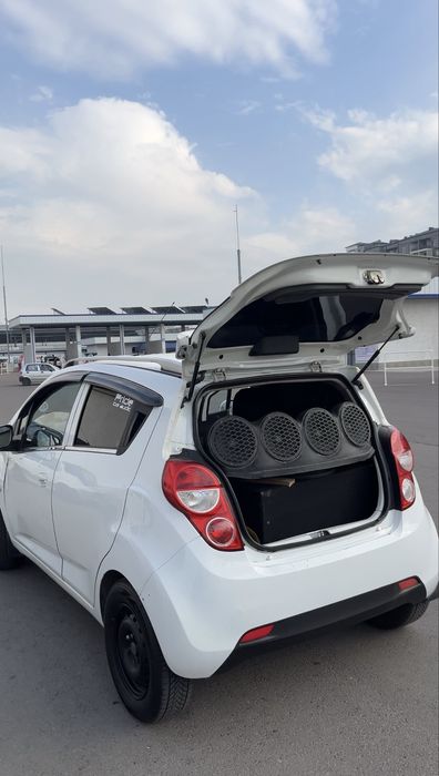 Spark 3000$ audyo sestimasi bilan