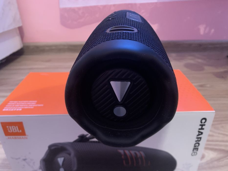 Vand boxa Jbl charge 6