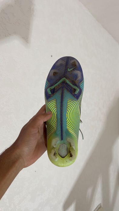 Nike mercurial butsi