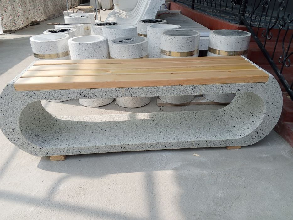 Скамейка мраморны