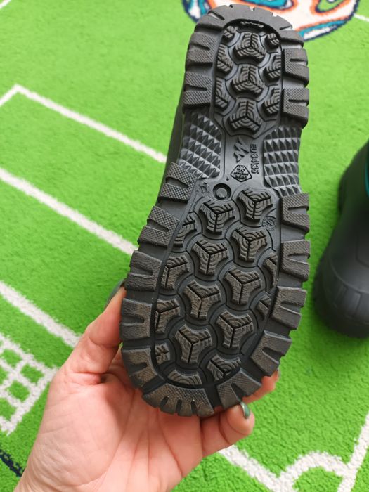 Детски ботуши 34-35 като нови