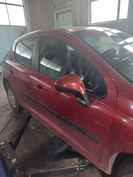 Peugeot 207 1,6 HDI Пежо 207 на части!
Май 2010, Хечбек