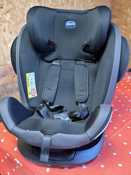 Столче за кола Chicco Unico