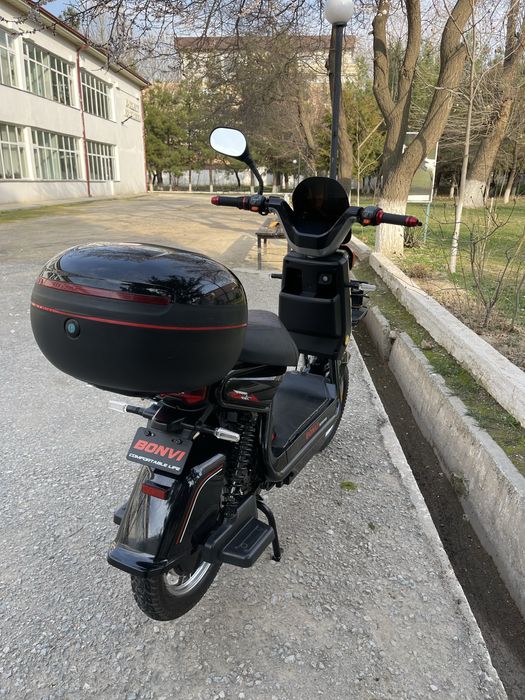 Bonvi скутер SCE002-4