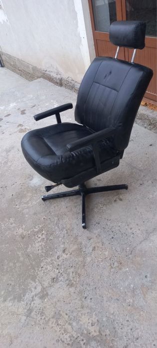 Sartaroshxona uchun kreslo