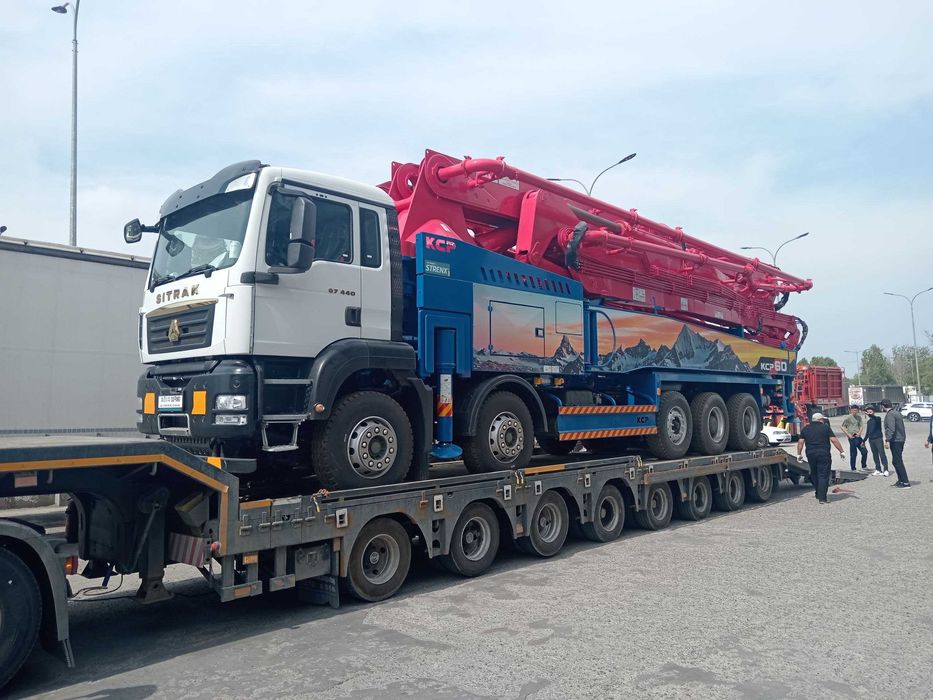 Автобетононасос KCP 60 метров на шасси HOWO SITRAK 10х4 CIP TASHKENT