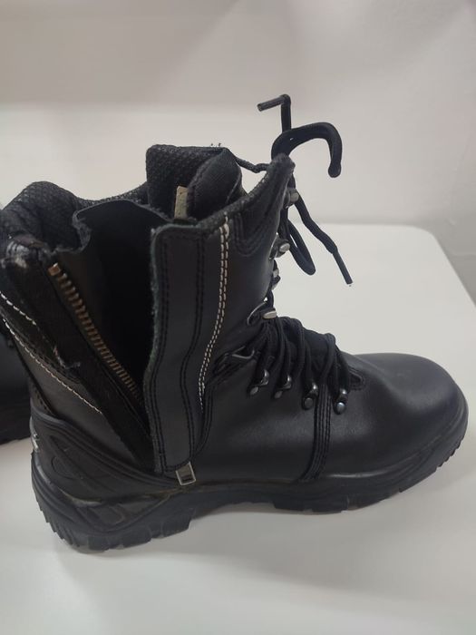 Продам сефти обувь