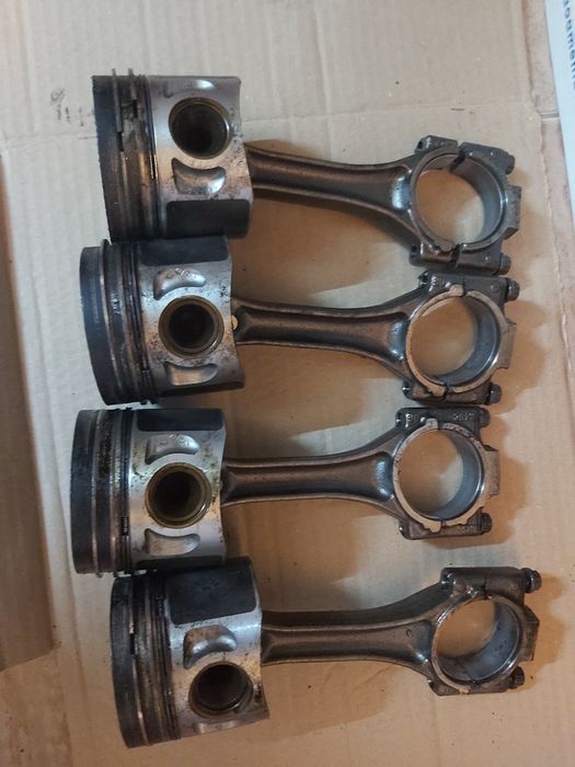 Vand pistoane De A4 b5 1.9 ATJ 2001