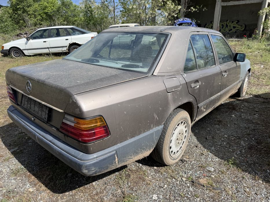Mercedes 200 E w124 120hp 1987г На Части