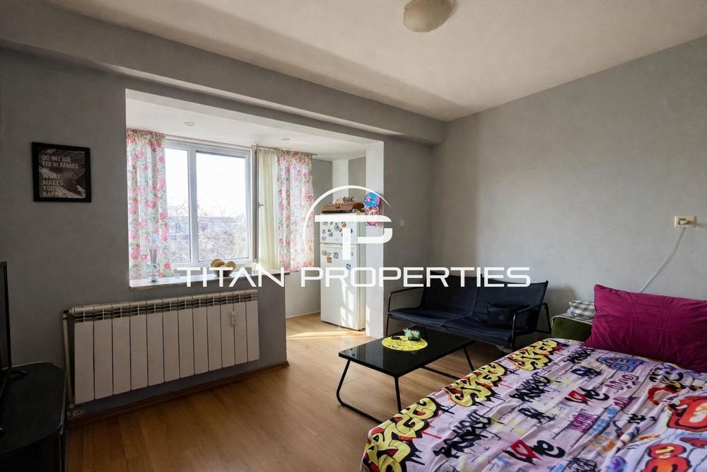 Тристаен апартамент за продажба в кв. Гагарин