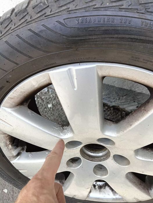Vand  Set 4 roți iarnă 205/55 R16 – anvelope SH + jante aluminiu