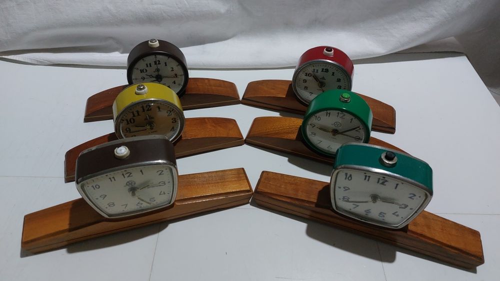 ceas masă Victoria și Aradora